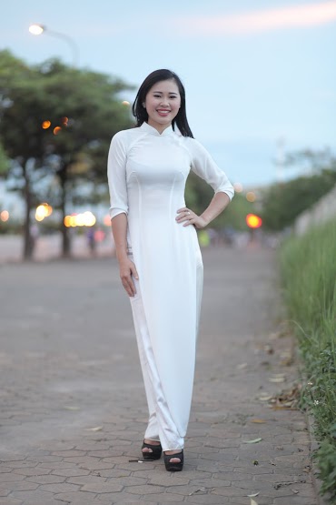  /Content/upload/Miss2015/nguyenthitan/2.JPG
